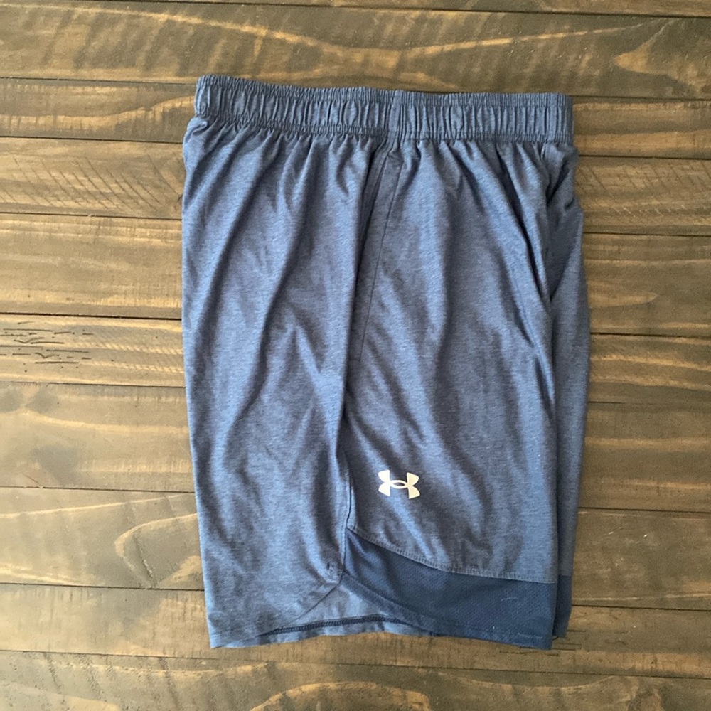 UNDER ARMOUR lightweight shorts Blue Medium